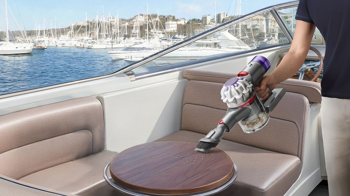 https://dyson-h.assetsadobe2.com/is/image/content/dam/dyson/products/vacuum-cleaners-category/handhelds/car-boat/pdp/gellery/Car-Boat_V8_Handheld_PDP_Gallery_4.jpg